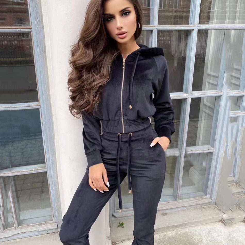 Diamond Velvet Set
